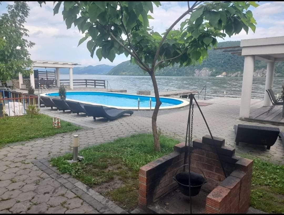 Villa Exclusive à Ieşelniţa Extérieur photo